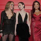 Philippine Leroy-Beaulieu, Lily Collins a Ashley Park 