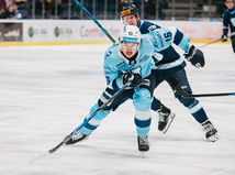 Narodil sa v Kanade, mamu má z Brezna, túži...