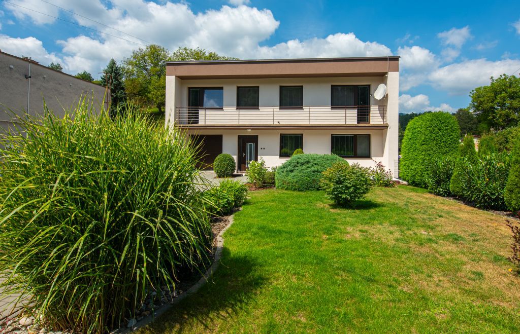 Izolácia nafúkaná do dutiny – dvojplášťová...