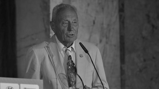 Smutná správa z Česka. Zomrel bratislavský rodák, legendárny tréner a člen Siene slávy