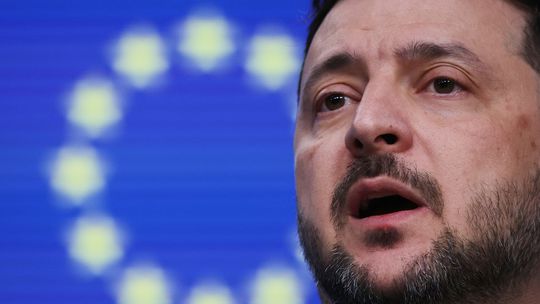 Zelenskyj apeluje  na lídrov EÚ: Agresor musí niesť následky, zaplatiť ruským majetkom za zločiny je morálne a spravodlivé