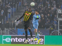 Kto nechce byť v Slovane, nech ide preč....