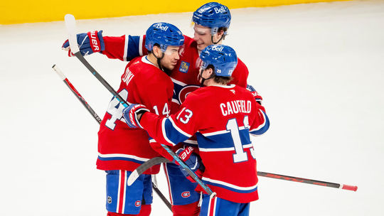 Slafkovskému "prestup" do druhej lajny prospel. Chváli ho aj známy novinár