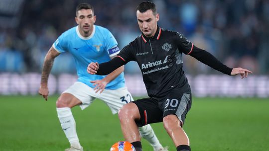 Zakopnutie Rimanov proti nováčikovi. Cremonese má cenný bod