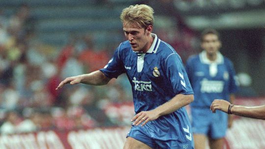 Hrával za Real Madrid i Barcelonu, nahradí Weissa? Vo VIP Slovana sa objavila legenda Juhoslávie i Chorvátska