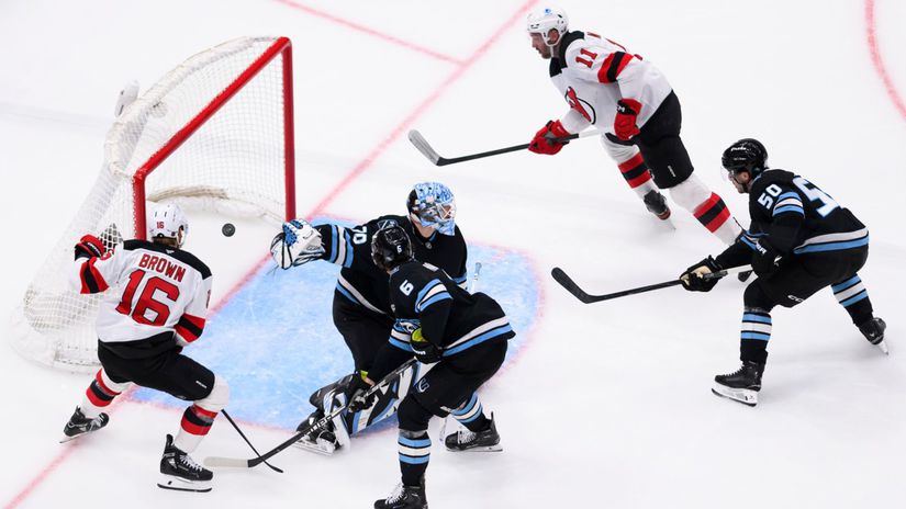 Stefan Noesen New Jersey Devils