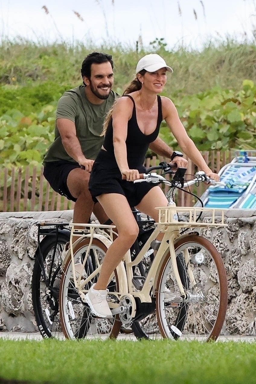 Modelka Gisele Bündchen a inštruktor jiu-jitsu...