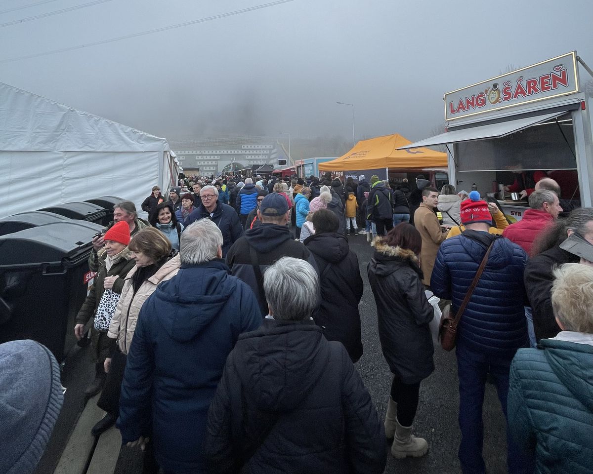 Symbolické vianočné trhy.