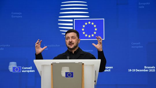 ONLINE: Putin je pripravený rokovať s Macronom