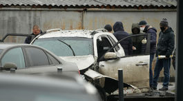 Vyšetrovatelia pracujú na mieste, kde ruský...