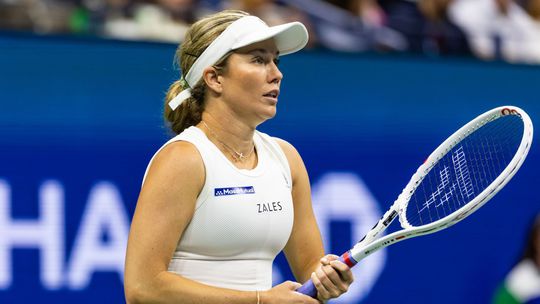 Návrat sa odkladá. Collinsovú okrem zranenia zamestnávajú aj procedúry zmrazenia vajíčok