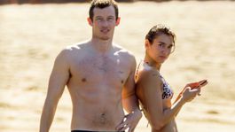 Speváčka Dua Lipa a jej partner - herec Callum...