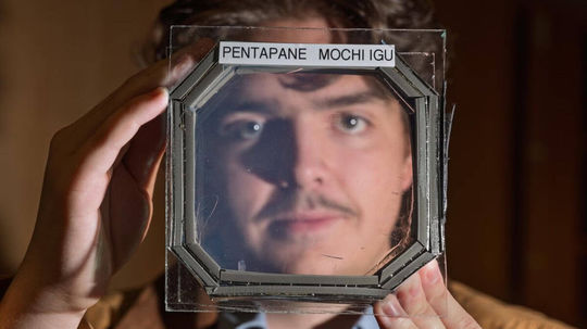 Vedci vyvinuli revolučný materiál, ktorý môže obmedziť únik tepla cez okná