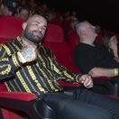 20 kíl kokaínu. Na Vémolovi sa pracovalo dva roky, kukláči ho "čapli" cestou na operáciu. Niekdajší rival Végh mu poslal odkaz