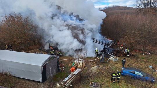 Pri požiari rodinného domu v obci Nový Salaš vyhasol ľudský život