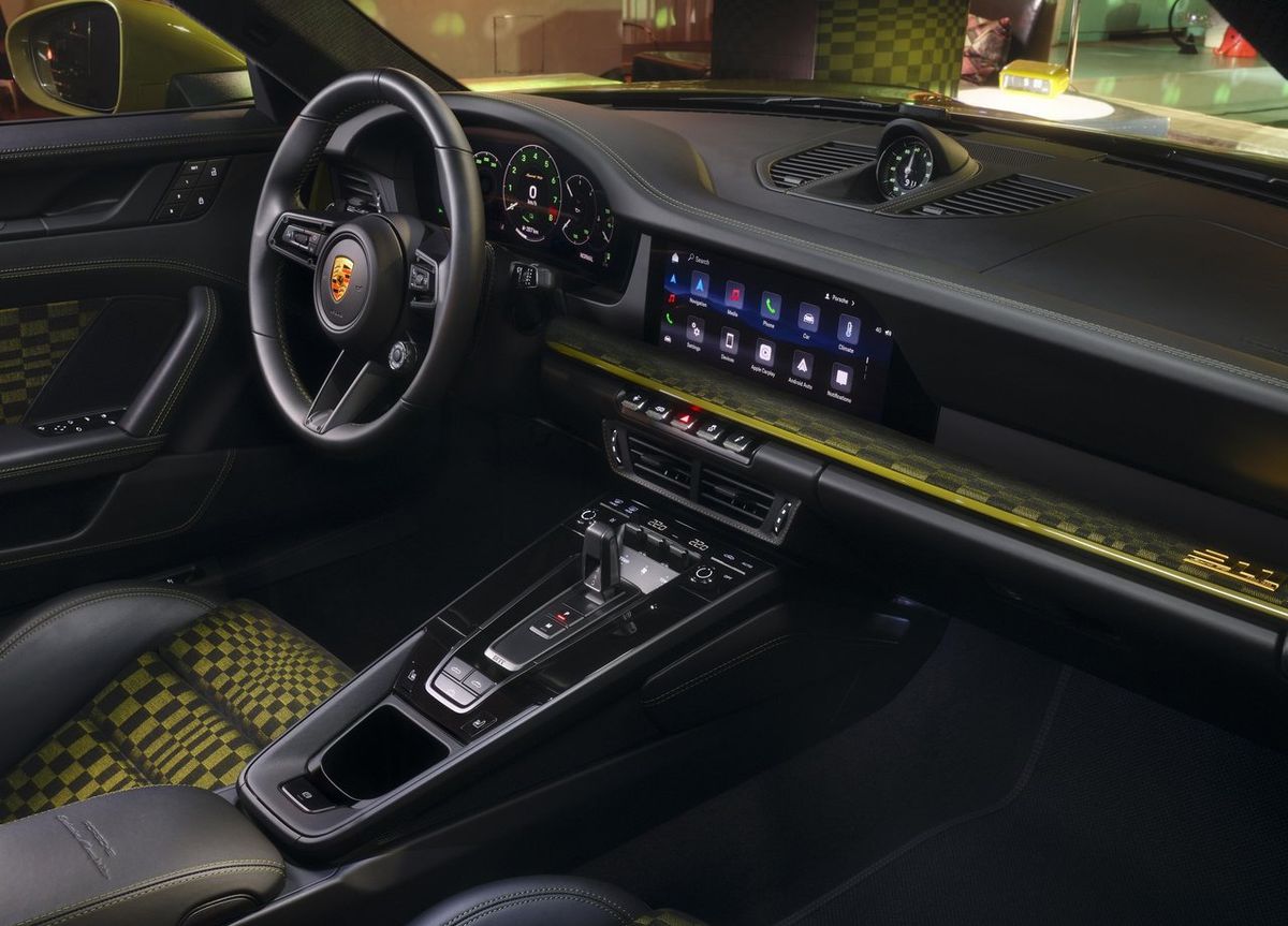 V interiéri je hlavným dizajnovým prvkom vzor...