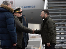 ONLINE: Zelenskyj už je v Miami na rokovania s Trumpom. Ukrajinci v odvete za Kyjev udreli na ruské ciele