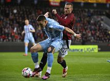 Kmotrík ho chcel aj pred dvomi rokmi. Rozbije...