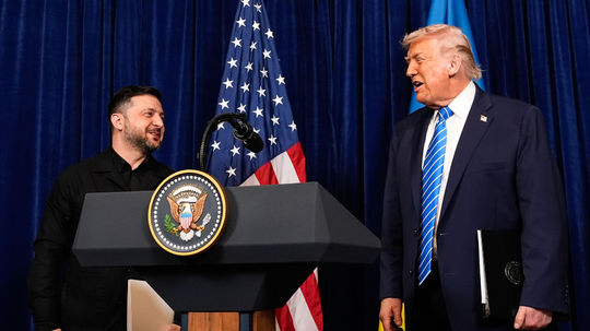 Vstúpia na Ukrajinu americkí vojaci? Zelenskyj o tom hovoril s Trumpom aj 'koalíciou ochotných'