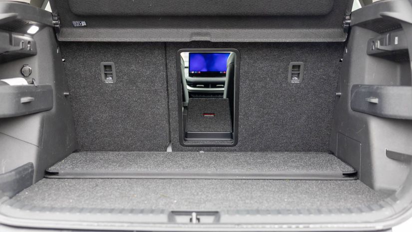 Kufor ponúka slušných 470 litrov a je...