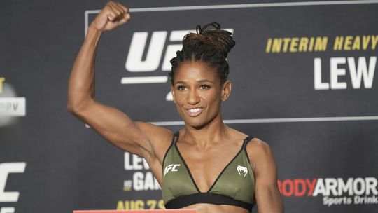 Jej dedka preslávil únos mimozemšťanmi. V našej rodine to bol jednoducho fakt, vraví hviezda UFC