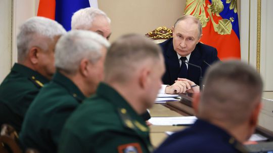 ONLINE: Putin nariadil rozšíriť nárazníkové zóny na Ukrajine