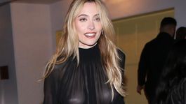 Hviezdne krásky bez podprsenky