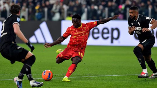 Nečakané zakopnutie Juventusu. Na vedúce AC Miláno už stráca päť bodov