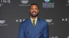 Herec Michael B. Jordan si odnášal domov jednu z cien. 