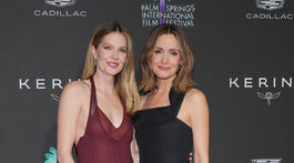 Herečky Meghann Fahy (vľavo) a Rose Byrne pózovali aj spoločne. 