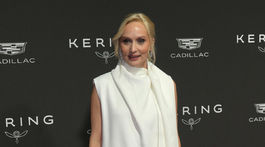 Režisérka Mona Fastvold.