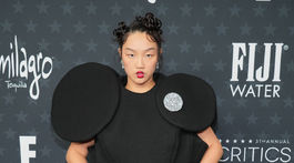 Herečka Audrey Nuna v kreácii Marc Jacobs. 