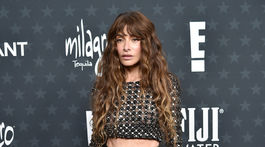 Herečka Sarah Shahi.