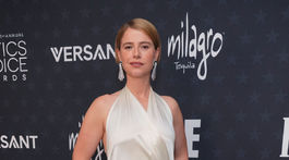 Jessie Buckley v kreácii Dior