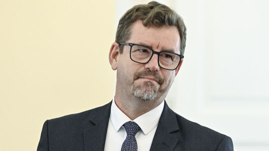 Opitý zrazil laň. Aktivisti vyzývajú Šmilňáka, aby skončil aj ako mestský poslanec