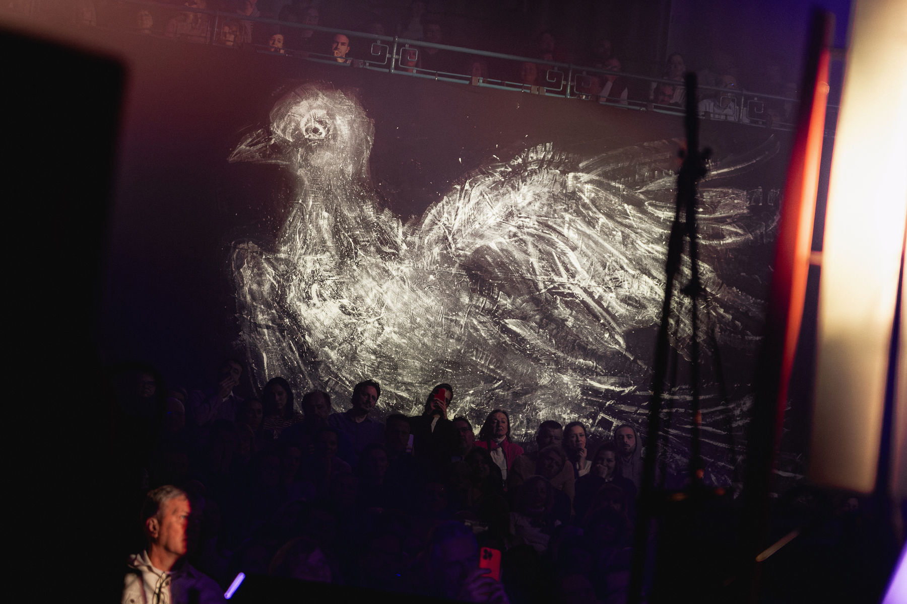 Koncert zdobila maľba bielej holubice od Mareka...