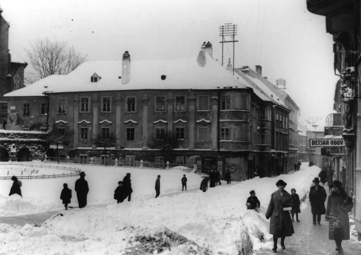 Aj v Bratislave bývali pred 100 rokmi tuhé...