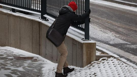 Bratislava, poľadovica, zima, sneh