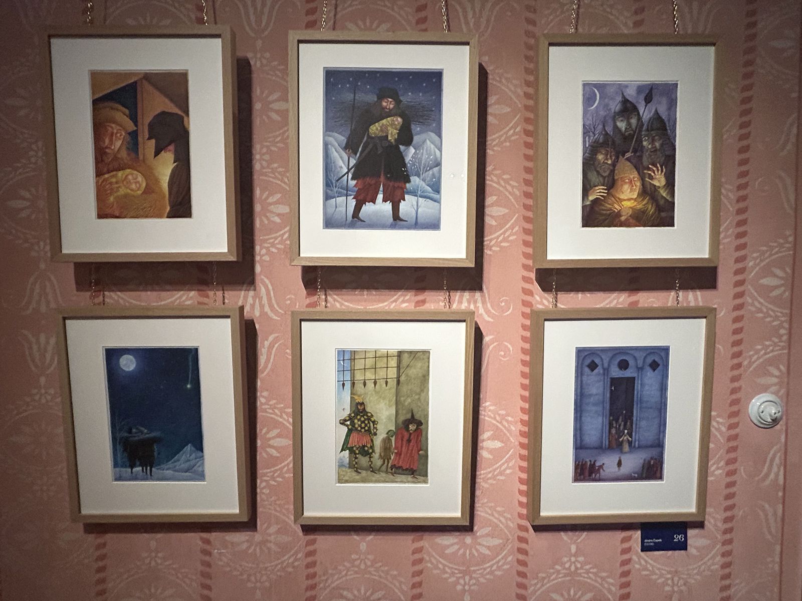 Jedným z vystavujúcich ilustrátorov je Jindra...