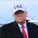 Trump tvrdo udrel: Kvôli Grónsku zavádza desaťpercentné clo pre osem krajín. Nenecháme sa zastrašiť, reagujú Európania