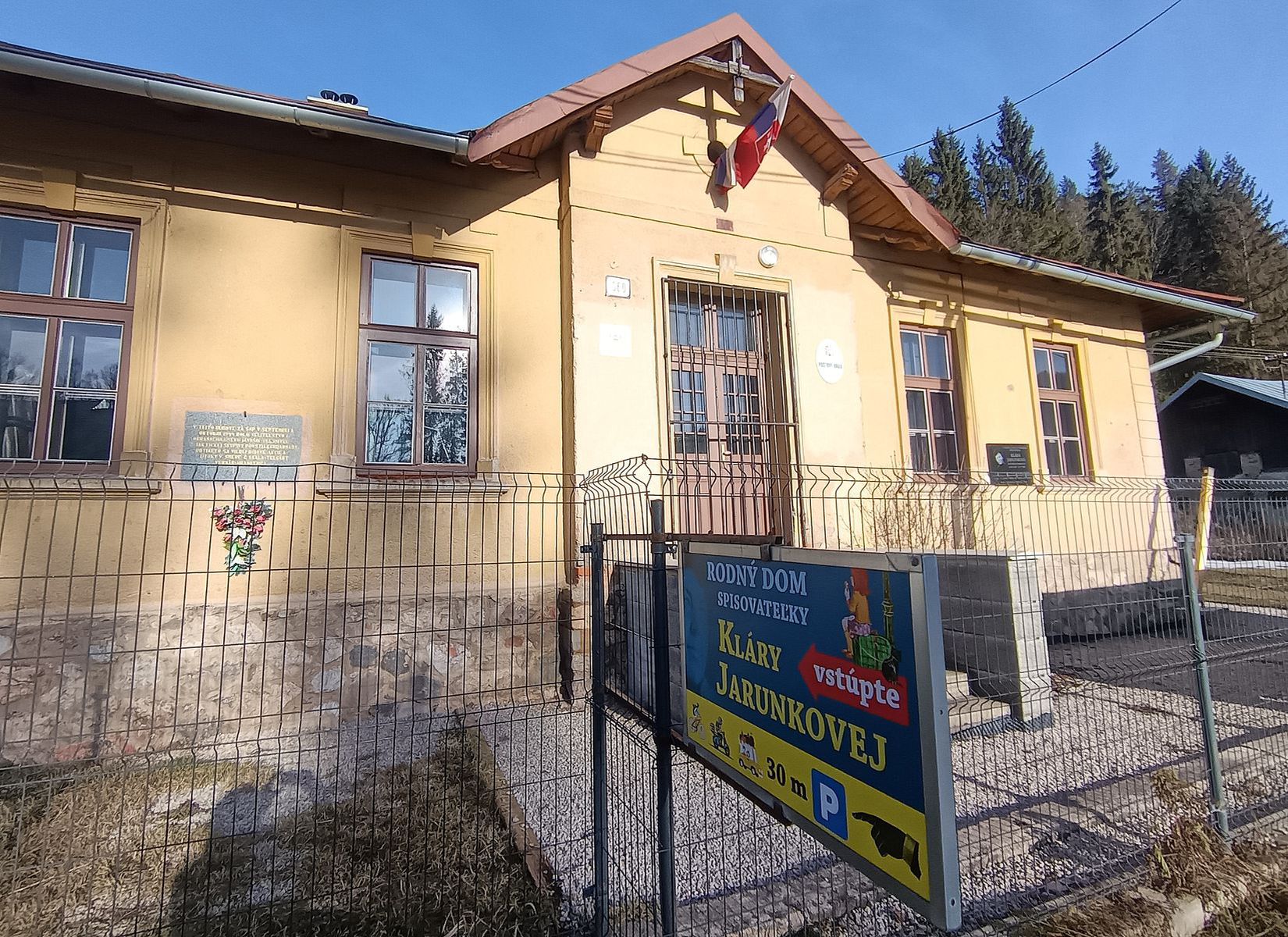 Rodný dom Kláry Jarunkovej v Červenej Skale