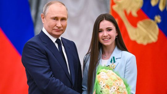 Putinova obľúbenkyňa sa vracia. Štvorročný dopingový trest ruskej krasokorčuliarky sa skončil