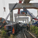 Thajsko žeriav  vlak vykoľajenie