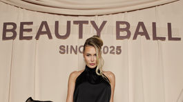 Modelka a Miss Universe SR Kinga Puhová. 