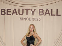 Zatieni slávnu mamu? Salma Hájeková v Miami...