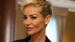 Už žiadna snaha ani prosenie, hovorí pre Pravdu Adriana Sklenaříková. V 54 rokoch som objavila lásku, ktorá sa proste deje