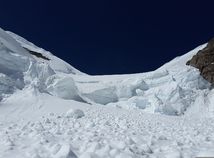 Biela stena sa vyrútila na parkovisko:...