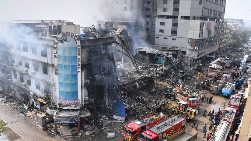 Pakistan Shopping Plaza Fire