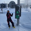 Sneha na Kamčatke zasypal cestu, semafory aj domy