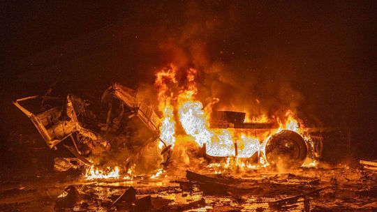 ONLINE: Rusi nechcú mier, zvyšujú výrobu zbraní, tvrdí Syrskyj. Ukrajina to chce narušiť, so slabými sa dohoda neuzatvára
